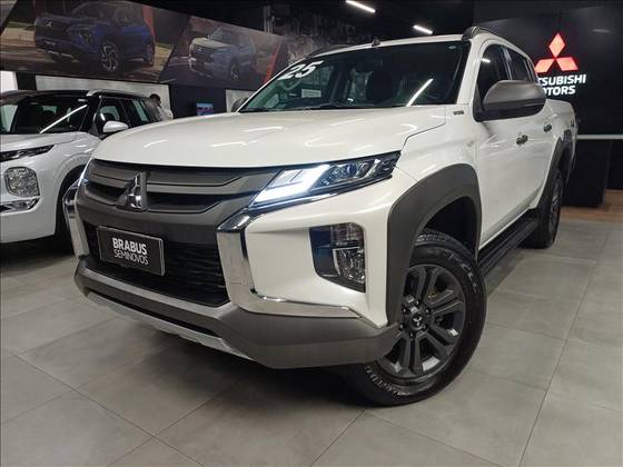 MITSUBISHI L200 TRITON 2.4 16V TURBO DIESEL SPORT OUTDOOR GLS CD 4P 4X4 AUTOMÁTICO MITSUBISHI L200 TRITON 2.4 16V TURBO DIESEL SPORT OUTDOOR GLS CD 4P 4X4 AUTOMÁTICO
